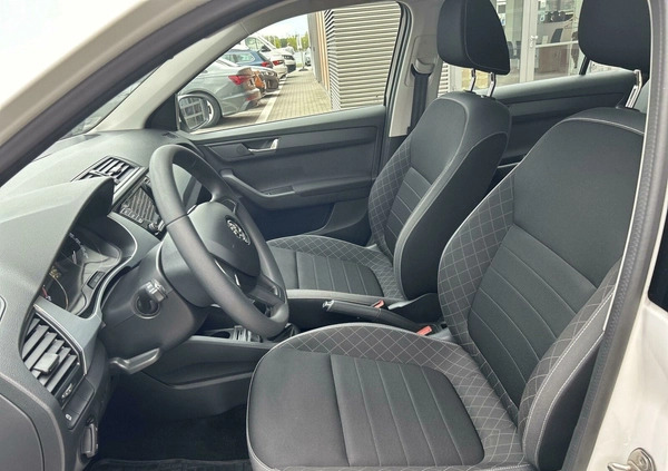 Skoda Fabia cena 47900 przebieg: 61915, rok produkcji 2019 z Karczew małe 326